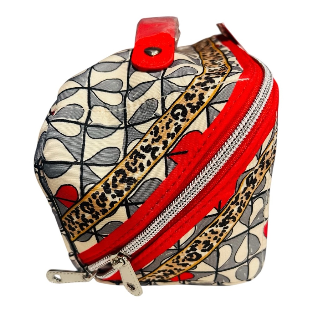 Brighton Wild Love Cosmetic Bag Travel Bag Hearts Leopard 9”W x 5”D x 4.5”H - Picture 3 of 5